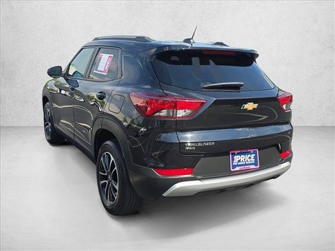 Used 2024 Chevrolet TrailBlazer LT AWD/4WD image 6