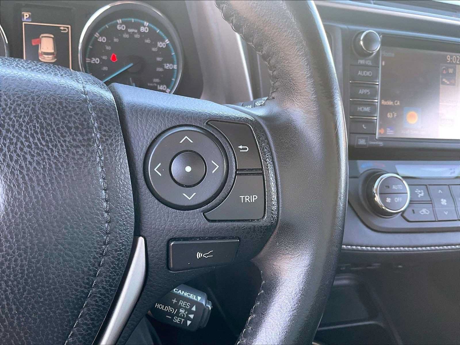 Used 2018 Toyota RAV4 Limited w/ Advanced Technology Package AWD/4WD image 20
