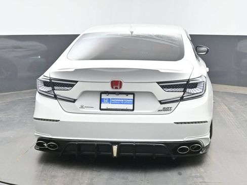 Used 2019 Honda Accord Sport image 9