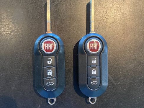 Used 2016 FIAT 500 e w/ Esport Package FWD image 19