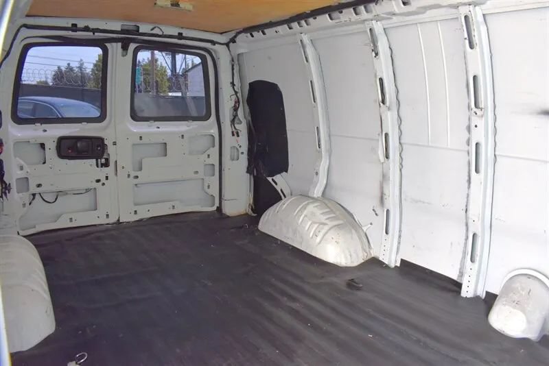 Used 2021 Chevrolet Express 2500 Extended w/ Driver Convenience Package RWD image 26