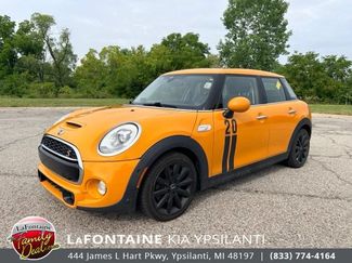 Used 2018 MINI Cooper S FWD video 1