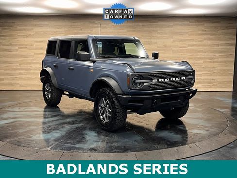 Used 2024 Ford Bronco Badlands image 1