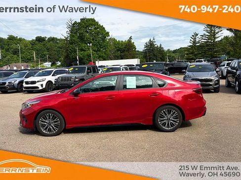 Used 2024 Kia Forte GT-Line w/ GT-Line Premium Package FWD image 4