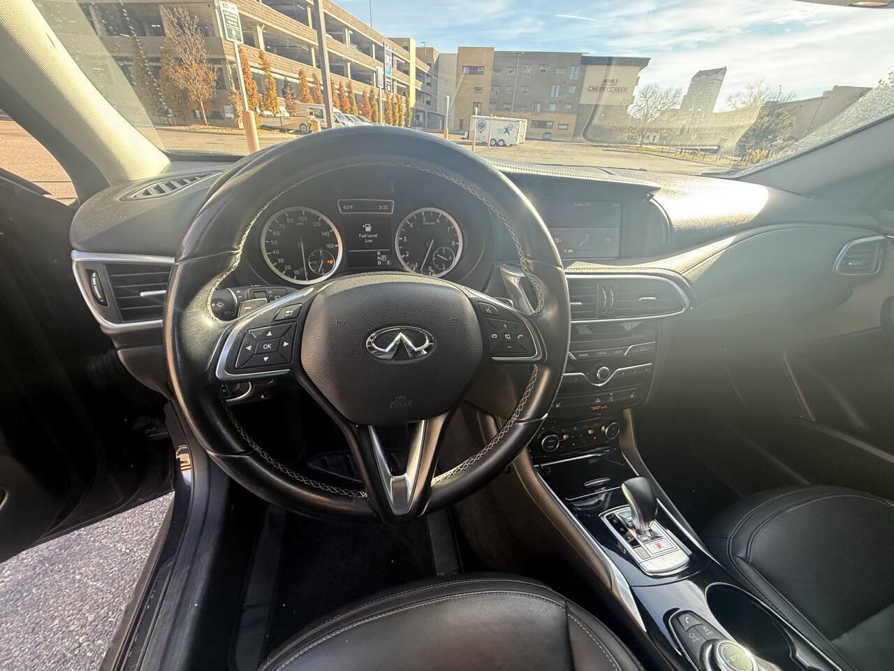Used 2017 INFINITI QX30 AWD image 27