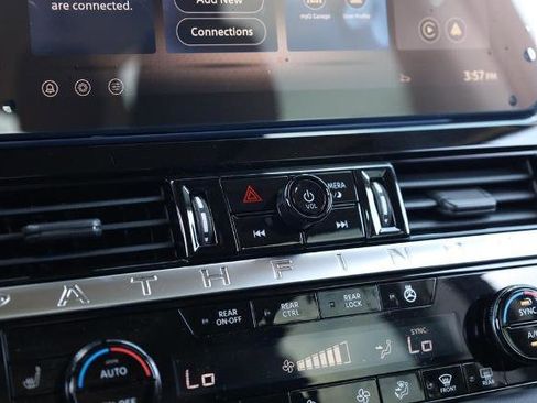 New 2026 Nissan Pathfinder SV image 17