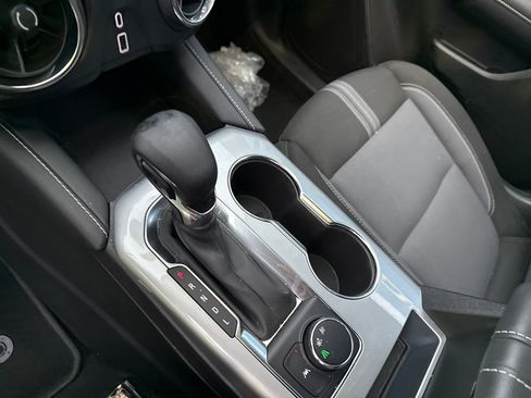 Used 2025 Chevrolet Blazer LT image 29