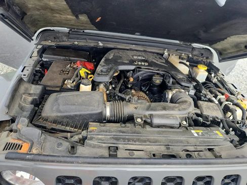 Used 2021 Jeep Gladiator Sport AWD/4WD image 11
