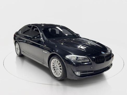 Used 2011 BMW 535i Sedan image 16
