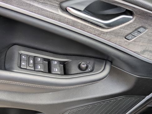 Used 2023 Jeep Grand Cherokee L Limited w/ Luxury Tech Group II image 15