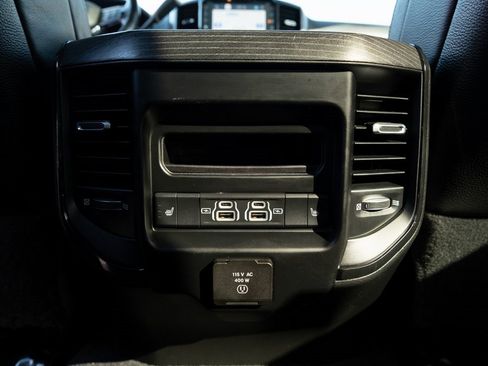 Used 2022 RAM 2500 Limited image 31