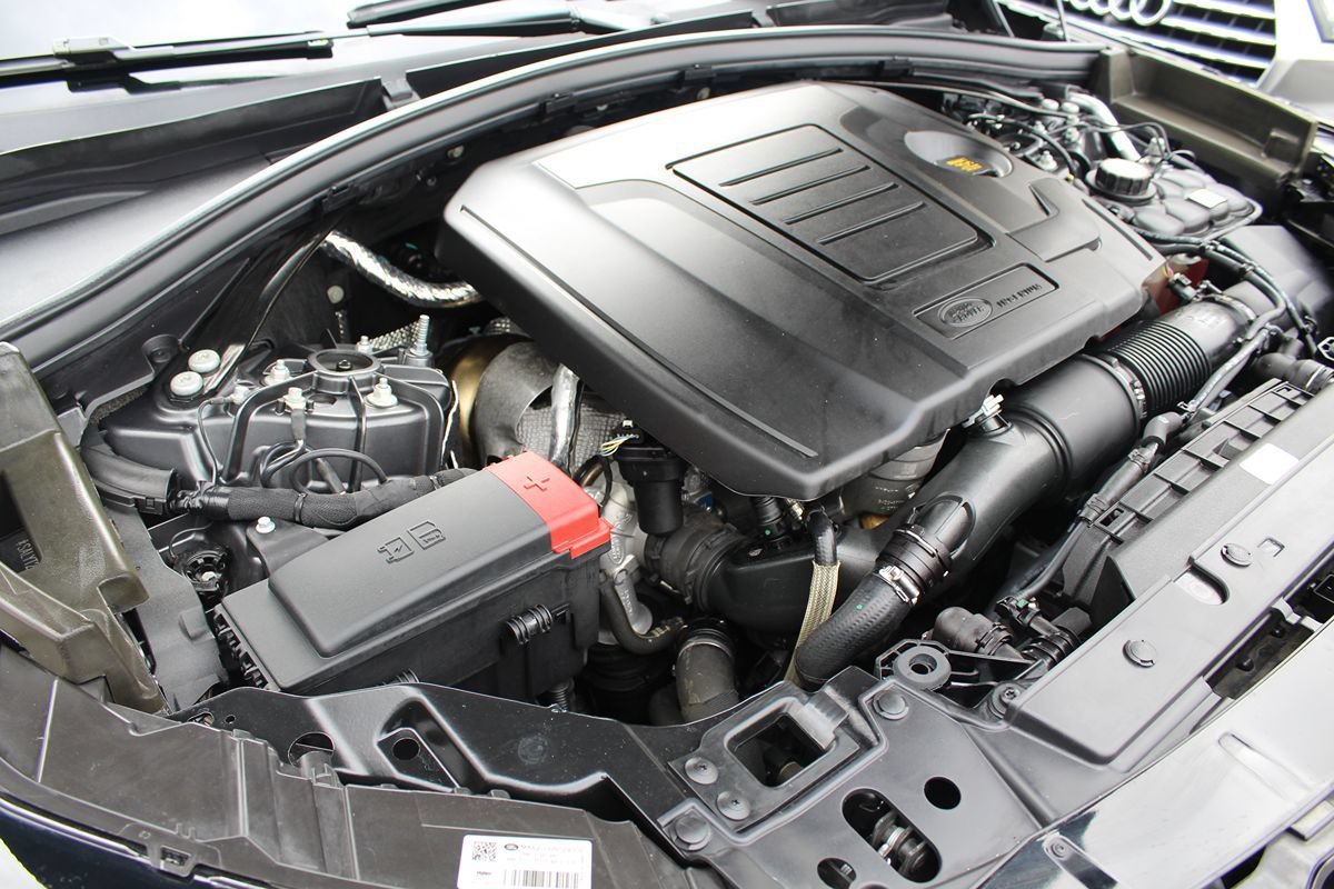 Used 2021 Land Rover Range Rover Velar R-Dynamic S AWD/4WD image 38