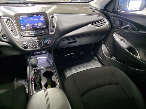 Used 2024 Chevrolet Malibu LT image 17