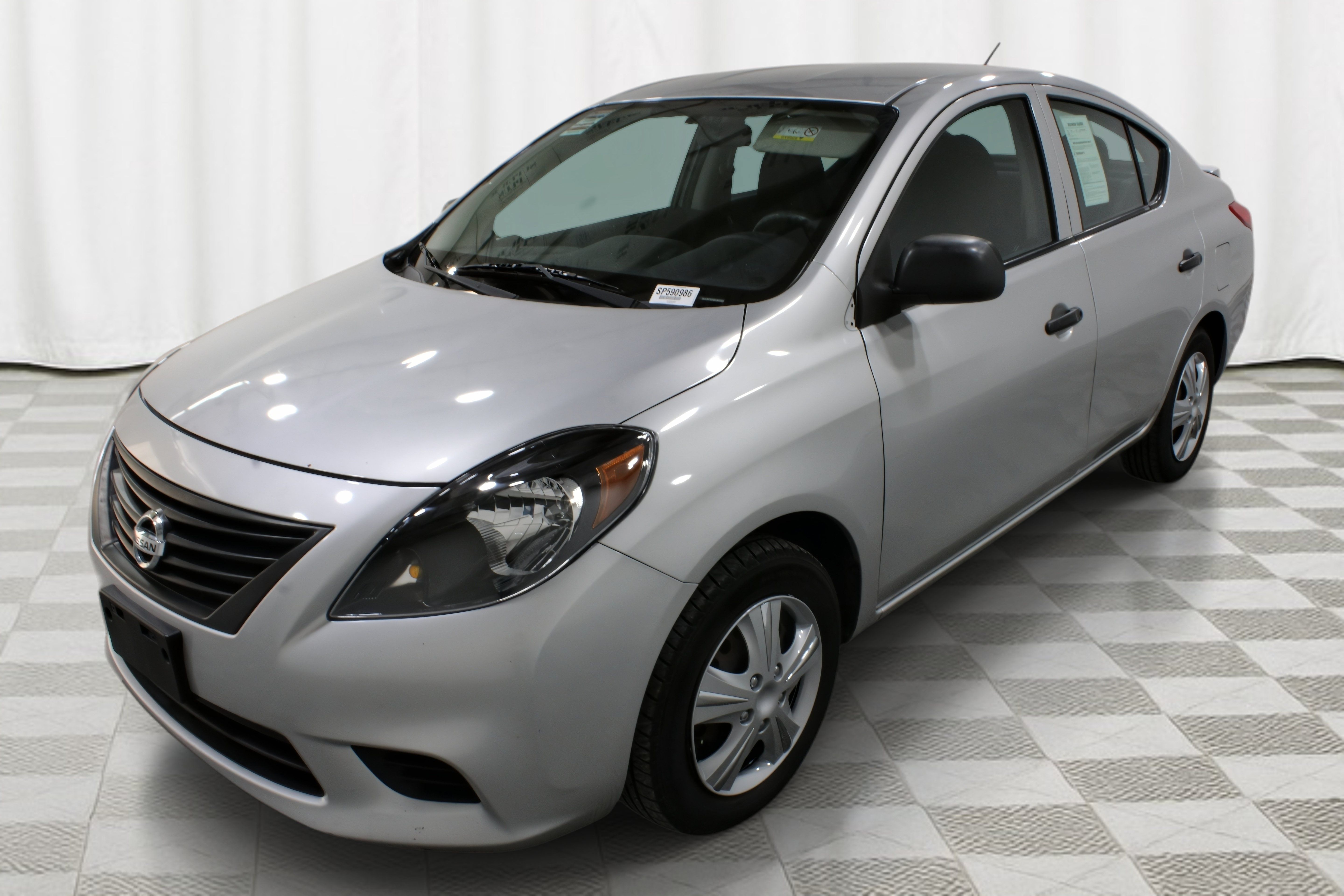 Used 2014 Nissan Versa S Plus FWD image 7