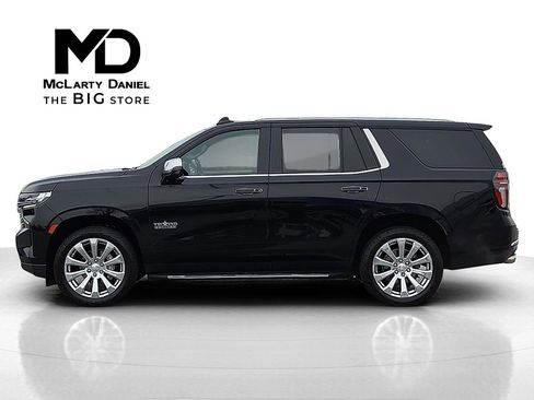 Used 2021 Chevrolet Tahoe Premier w/ Premium Package image 3