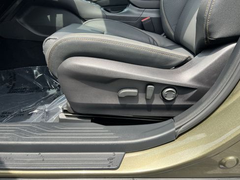 Used 2025 Subaru Outback Wilderness AWD/4WD image 14