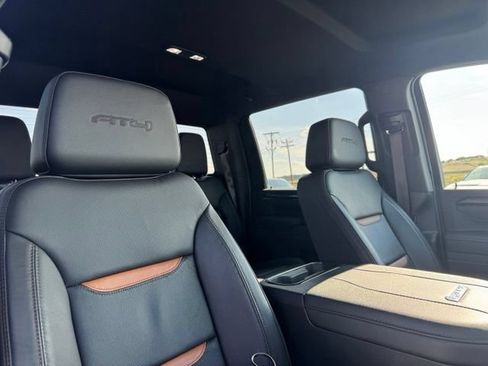 Certified 2025 GMC Sierra 2500 AT4 AWD/4WD image 30