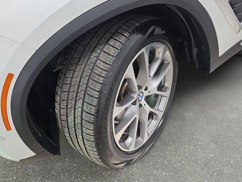 Certified 2024 BMW X5 xDrive40i w/ Premium Package AWD/4WD image 27