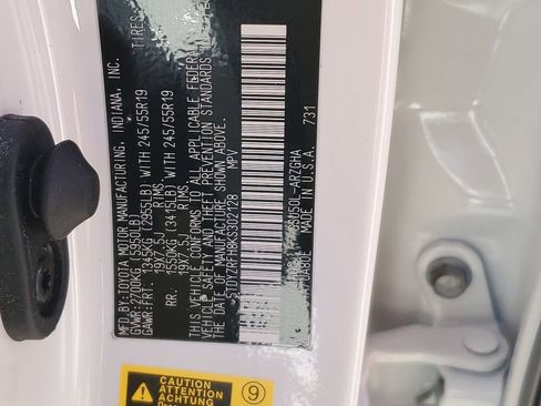 Used 2019 Toyota Highlander Limited image 32