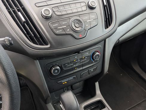 Used 2018 Ford Escape S image 20