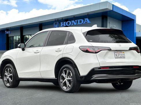 Used 2024 Honda HR-V EX-L image 10