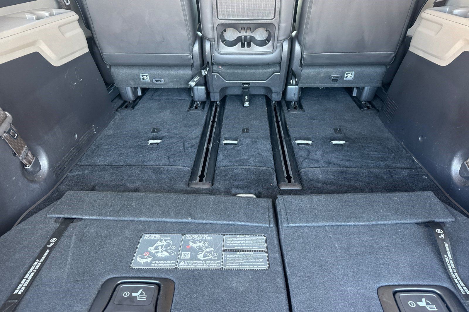 Used 2026 Kia Carnival FWD image 25
