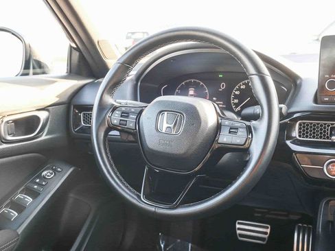 Used 2025 Honda Civic Sport image 17