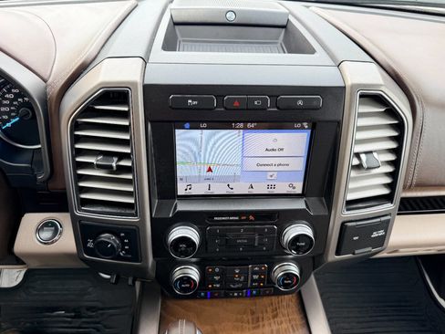 Used 2019 Ford F150 Limited image 39