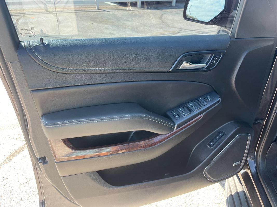 Used 2017 GMC Yukon SLT w/ Open Road Package AWD/4WD image 12