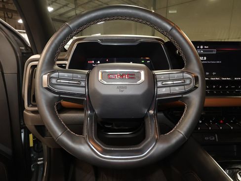 Certified 2026 GMC Canyon AT4 w/ Technology Plus Package image 10