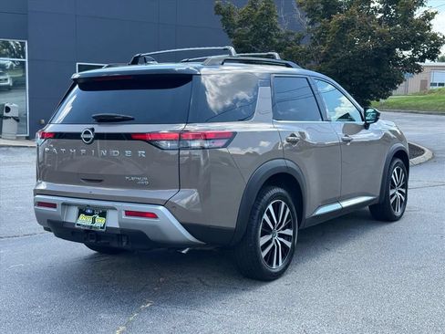 Used 2023 Nissan Pathfinder Platinum AWD/4WD image 3