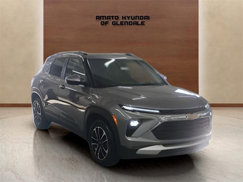 Used 2025 Chevrolet TrailBlazer LT image 8