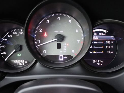 Used 2023 Porsche Macan S image 16