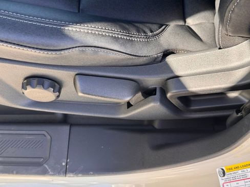 New 2026 Ford Bronco Badlands image 17