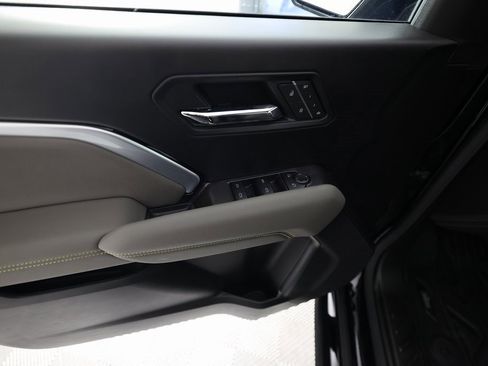 Used 2026 Chevrolet Colorado ZR2 w/ ZR2 Bison Edition image 15