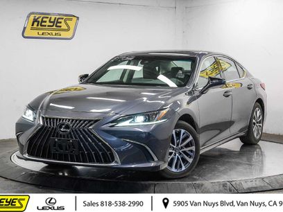 Used 2025 Lexus ES 350 w/ Accessory Package (Z2)