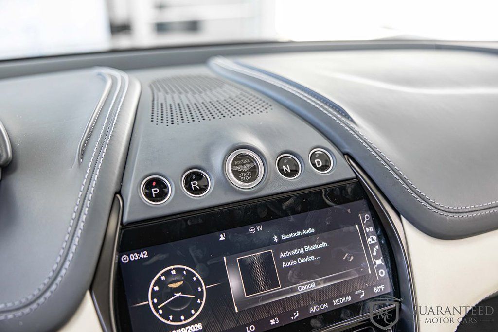 Used 2021 Aston Martin DBX AWD/4WD image 28