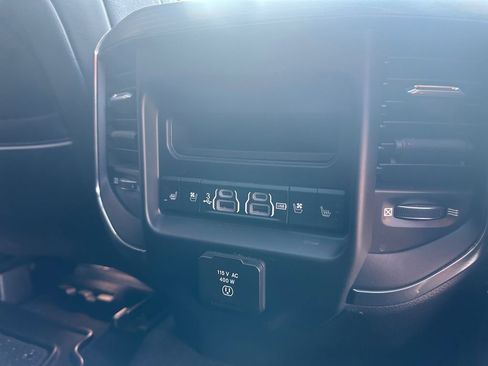 Used 2019 RAM 1500 Limited image 26