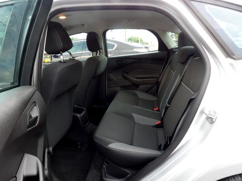 Used 2014 Ford Focus S image 16