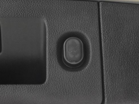 Used 2017 Chevrolet Tahoe Premier image 27