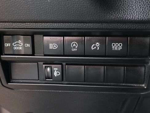 Used 2022 Toyota Tundra SR5 image 20