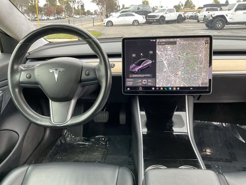 Used 2017 Tesla Model 3 Long Range RWD image 15
