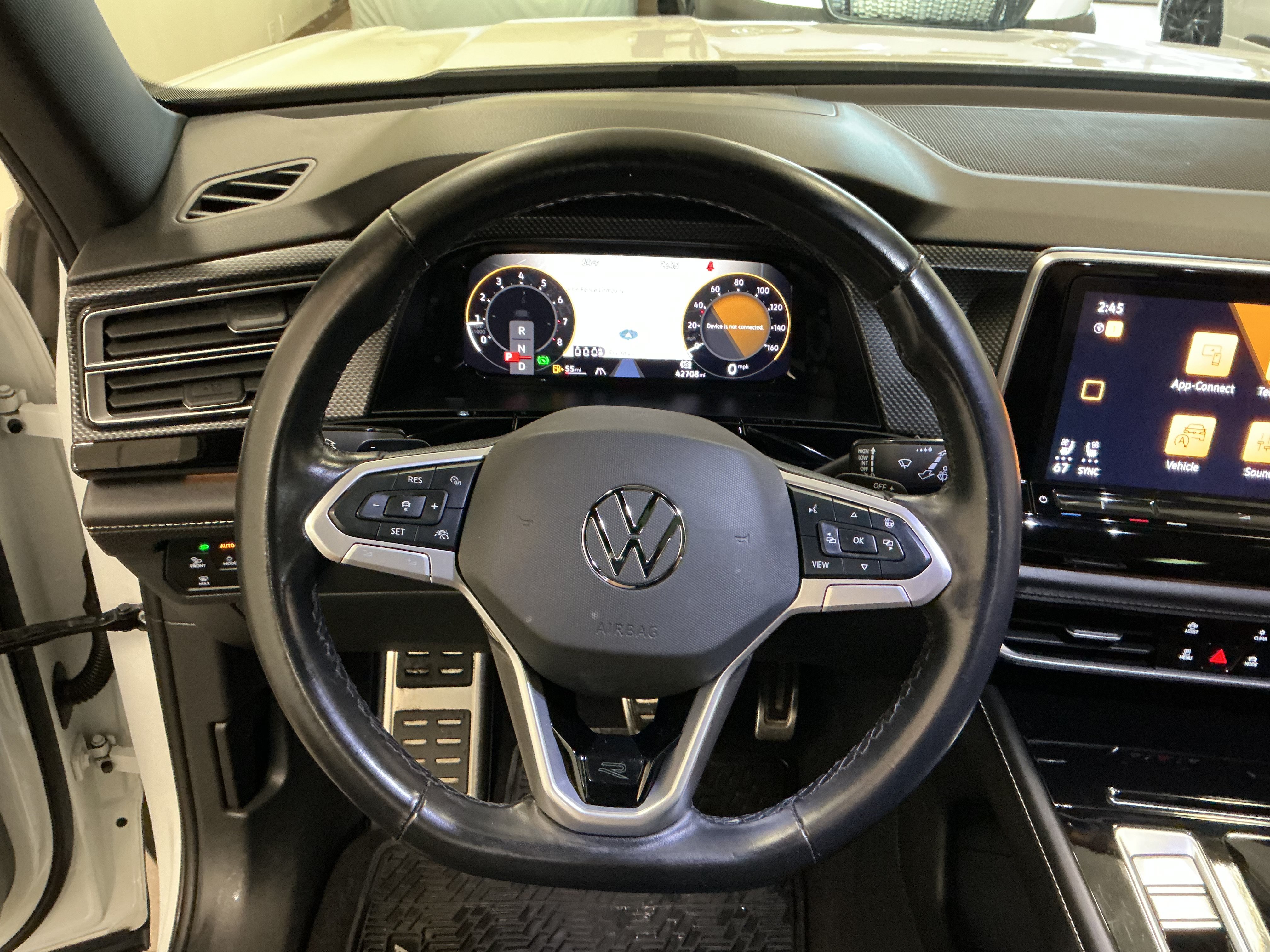 Used 2024 Volkswagen Atlas Cross Sport SEL Premium R-Line AWD/4WD image 18