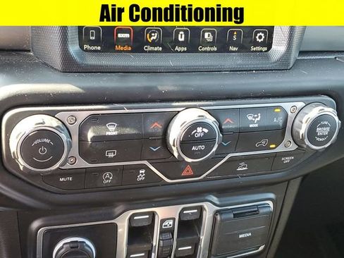 Used 2022 Jeep Gladiator Overland w/ LED Lighting Group image 22