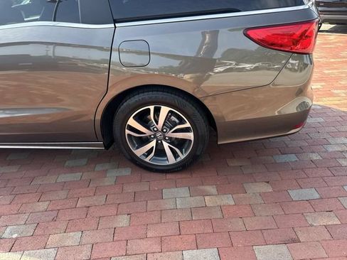 Used 2022 Honda Odyssey Touring image 6