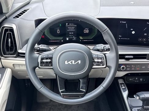 Certified 2025 Kia Sorento EX AWD/4WD image 26