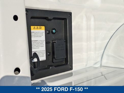 Used 2025 Ford F150 Lariat w/ Equipment Group 501A Mid image 13
