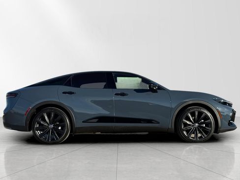 New 2026 Toyota Crown Nightshade image 2