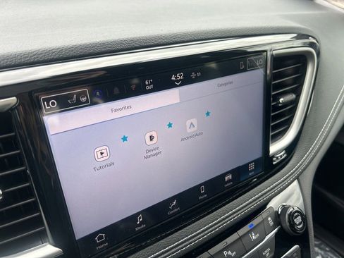 New 2026 Chrysler Pacifica Select AWD/4WD image 15