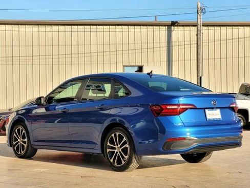 Used 2023 Volkswagen Jetta Sport image 7